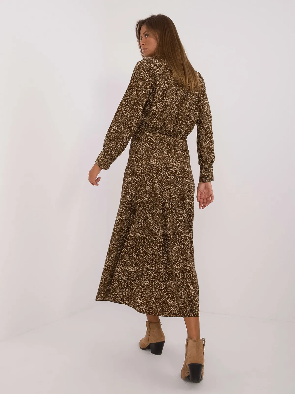 Dwuczęściowy komplet z koszulową bluzką i spódnicą midi - zdjęcie 1