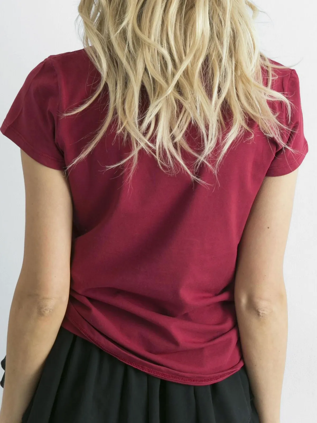 Bordowy t-shirt Peachy - zdjęcie 6