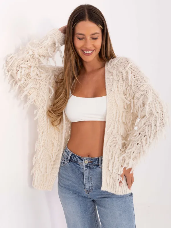 Oversizowy kardigan z ozdobnymi frędzlami w stylu boho