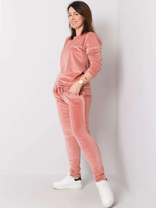 Camelowy komplet welurowy plus size - widok 2