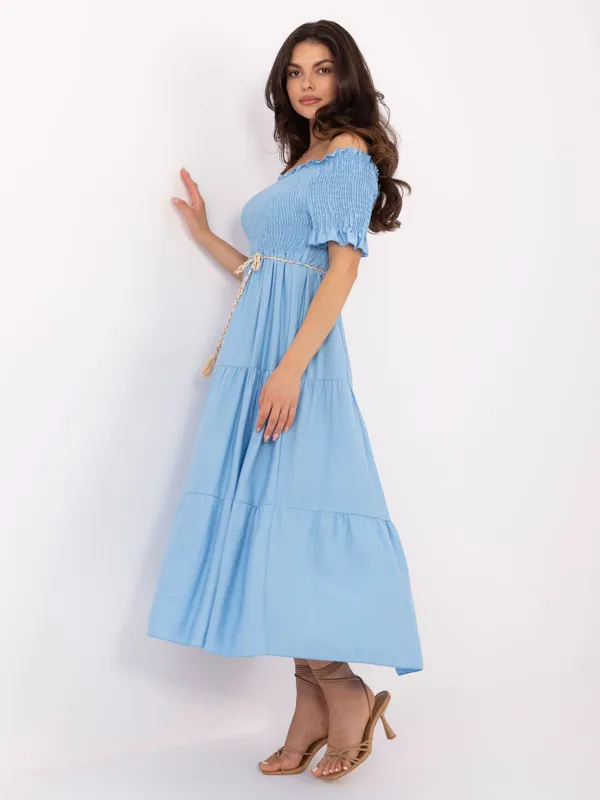 Sukienka hiszpanka o kroju midi z marszczeniem - widok 2