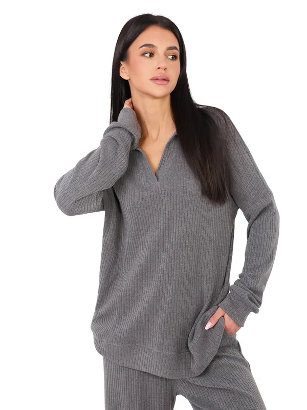 Prążkowana bluzka z kołnierzykiem o kroju oversize