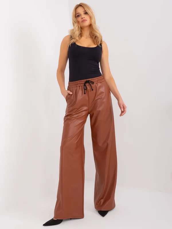 Spodnie typu wide leg z wysokim stanem - widok 2