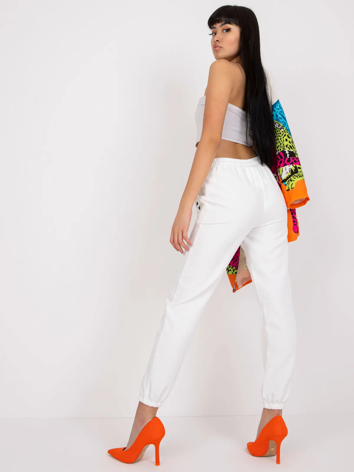 Wygodne spodnie dresowe z wysokim stanem - zdjęcie 1