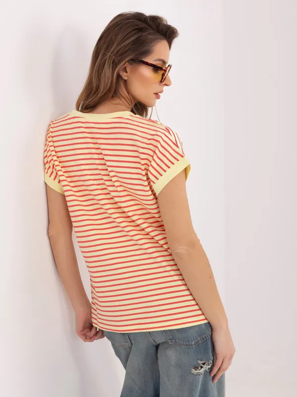 Casualowy T-shirt w paski z dekoltem V