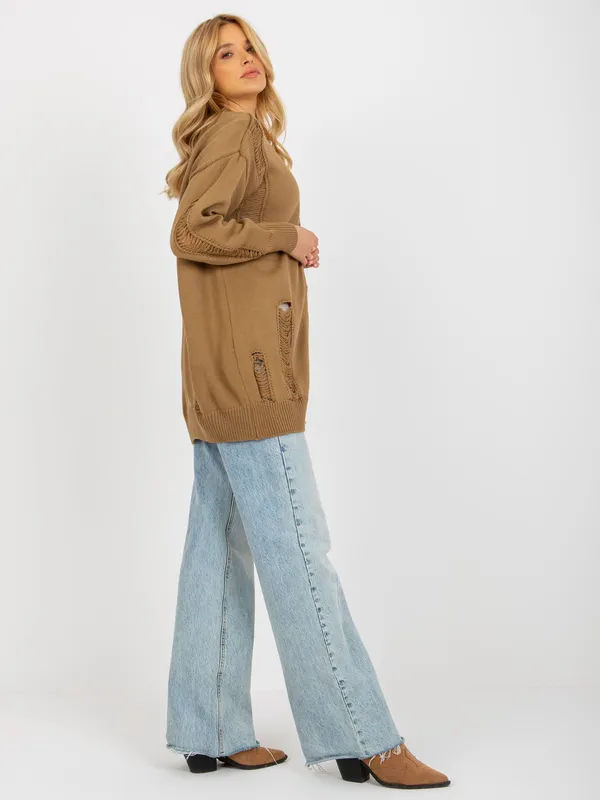 Camelowy sweter rozpinany oversize z dziurami RUE PARIS - widok 2