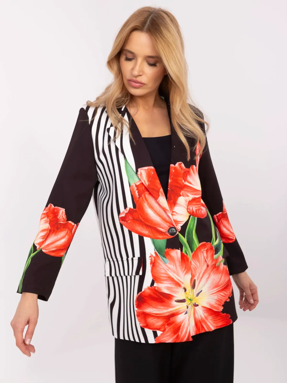 Wizytowa marynarka oversize z motywem kwiatowym - zdjęcie 1