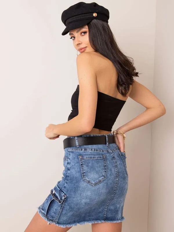 Niebieska denimowa spódnica z kieszeniami