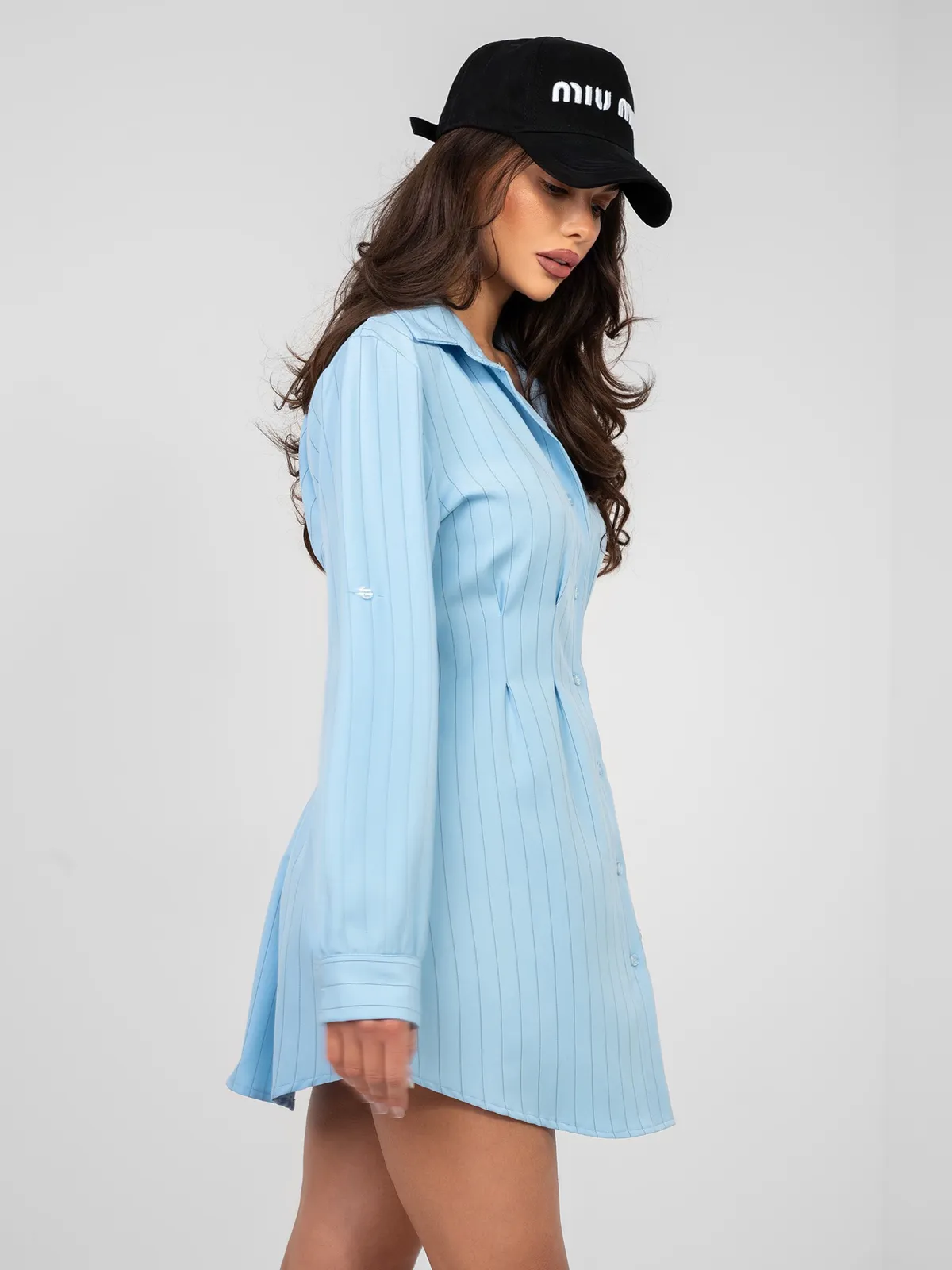 Długa koszula o kroju slim z marszczeniem - zdjęcie 1