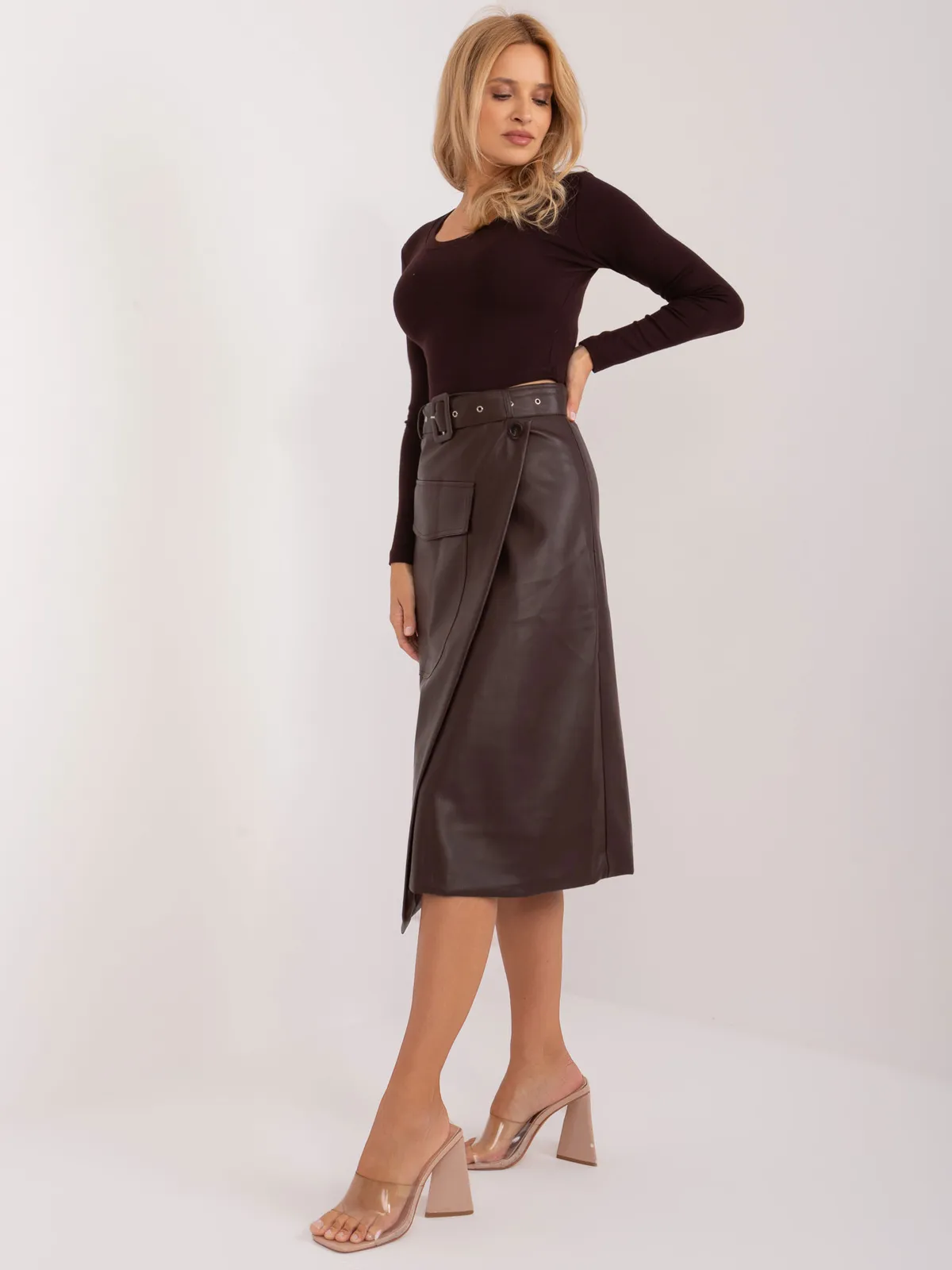 Kopertowa spódnica midi z paskiem i kieszeniami - zdjęcie 1