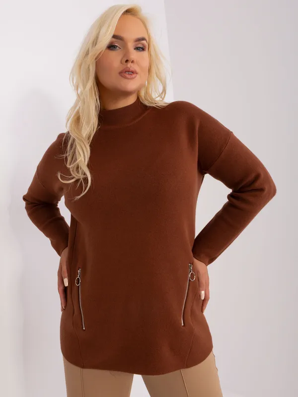 Czarny damski sweter plus size z wiskozą - widok 2