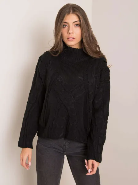 Czarny sweter w warkoczowe sploty