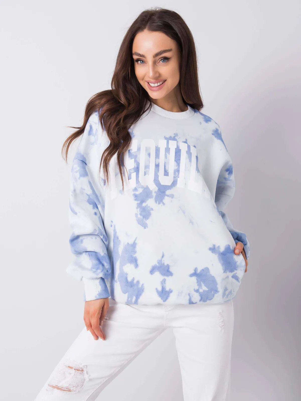 RUE PARIS Niebieska bluza z efektem tie dye - zdjęcie 3