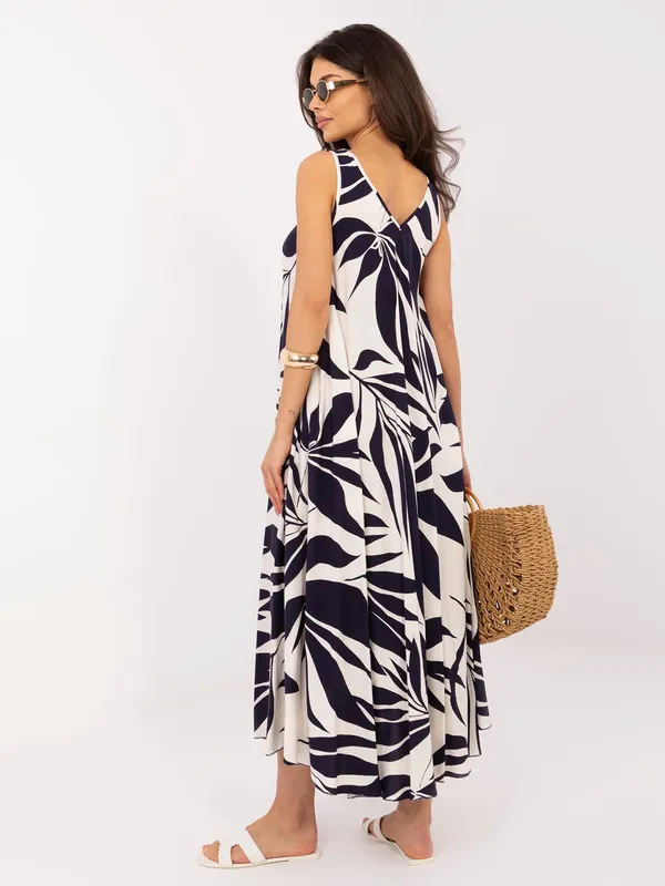 Sukienka midi o kroju oversize w liście