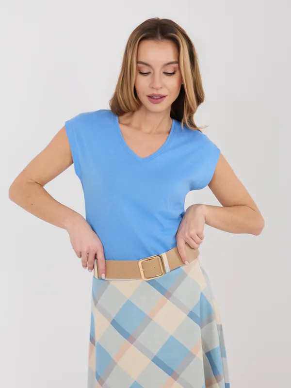 Casualowy T-shirt z dekoltem w serek - widok 2