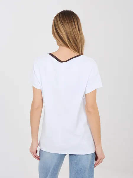 T-shirt casualowy z nadrukiem i cyrkoniami