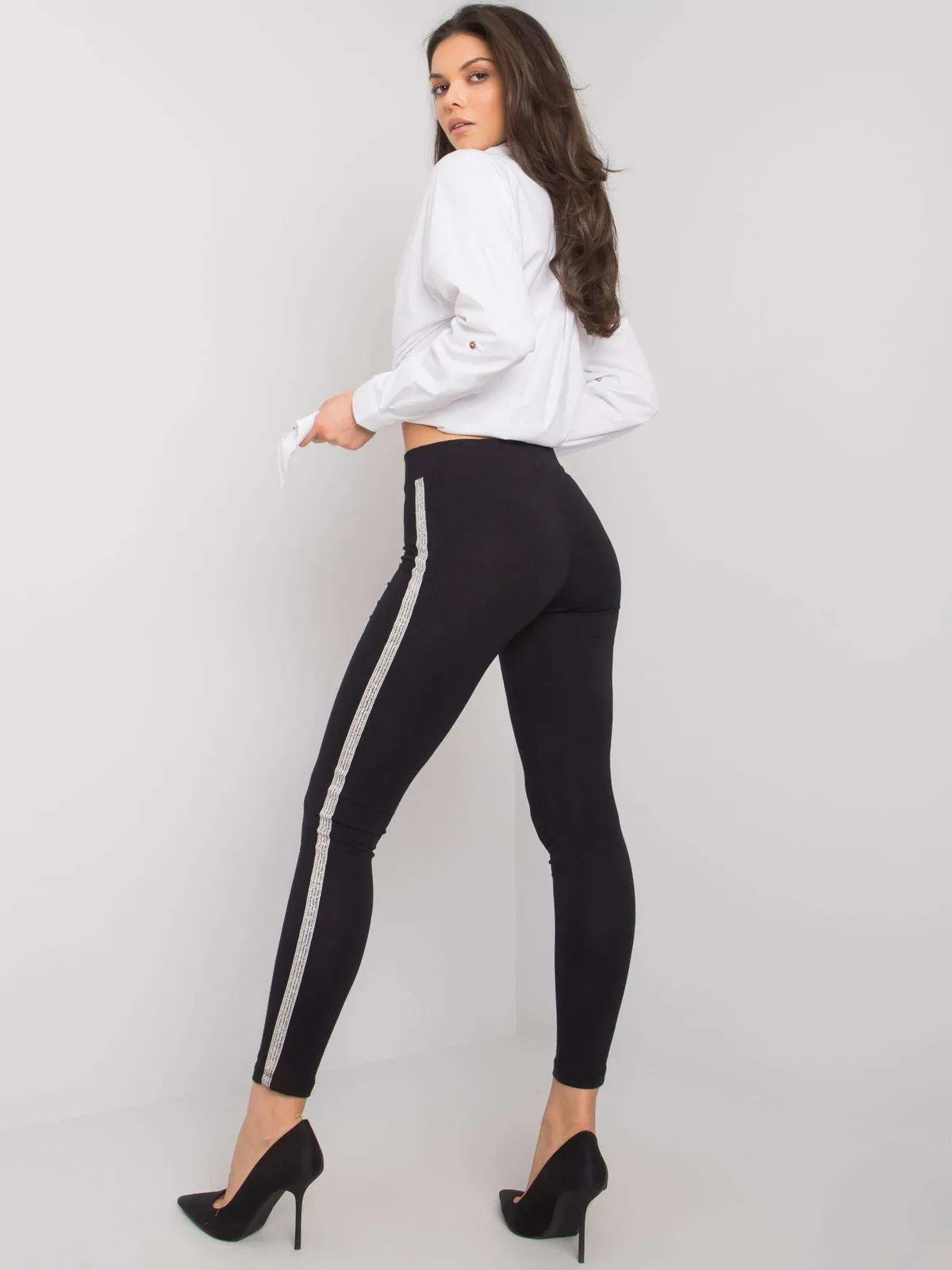 Dopasowane legginsy z ozdobnym lampasem - zdjęcie 1