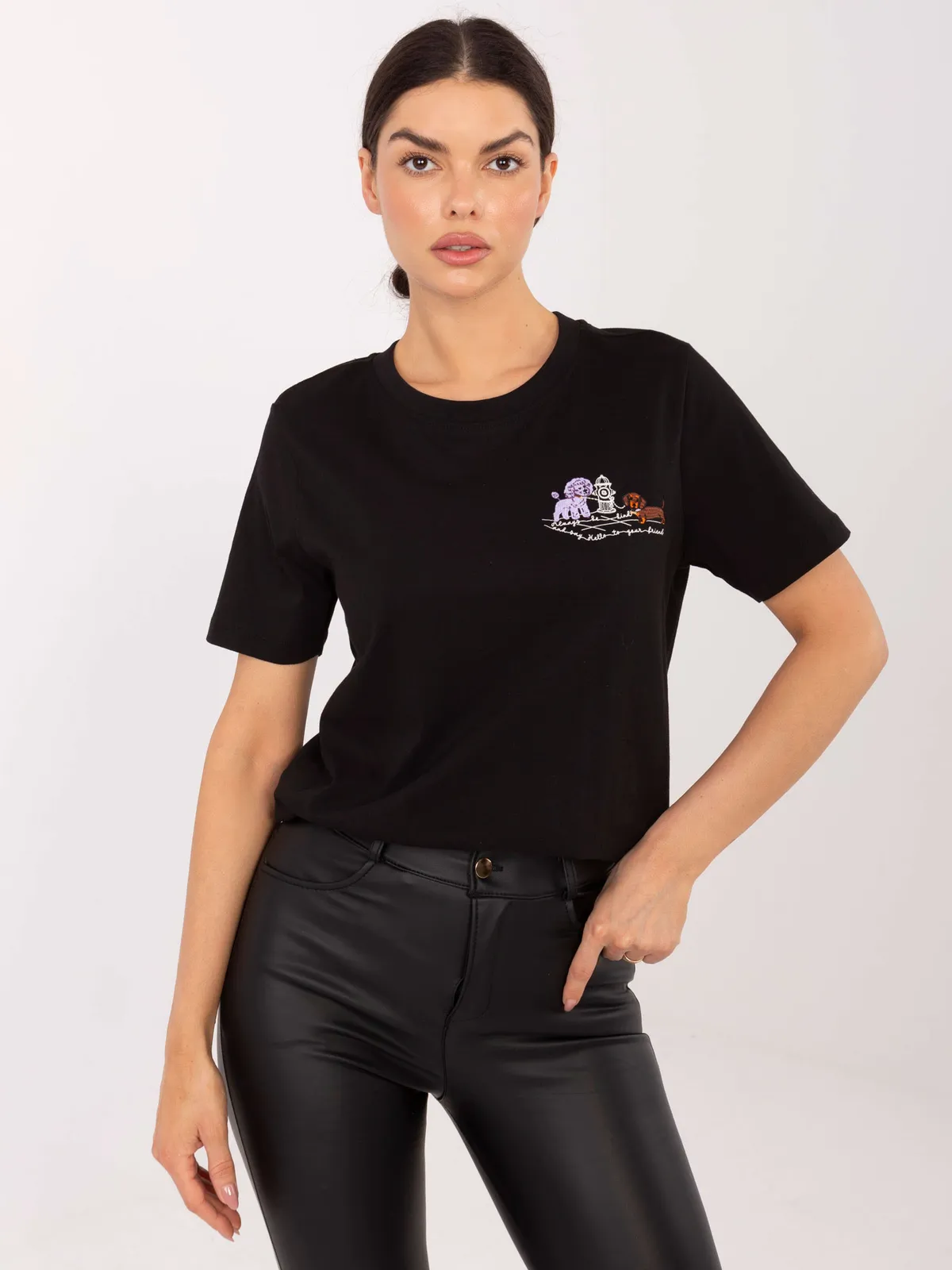 Casualowy T-shirt z haftowanym motywem zwierzęcym - zdjęcie 3