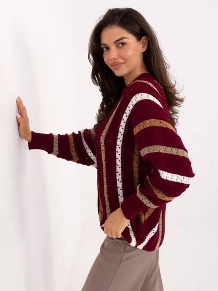 Casualowy sweter oversize w paski z ażurami