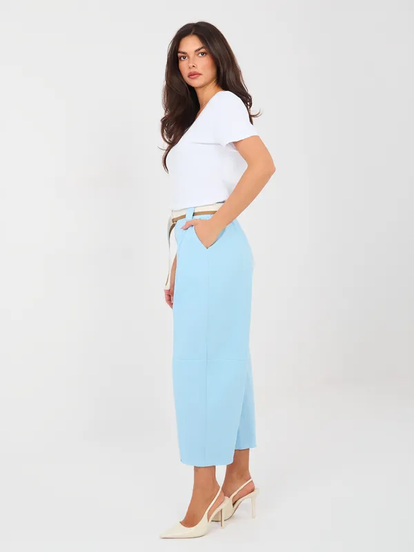 Eleganckie spodnie typu culotte z paskiem