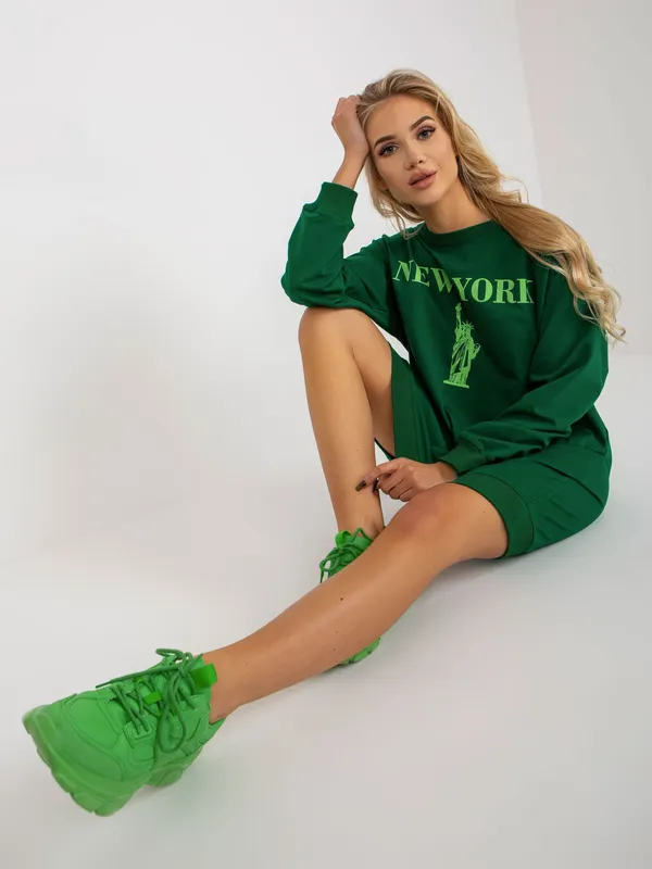 Jasnobrązowo-pomarańczowa długa bluza oversize z nadrukiem - widok 2