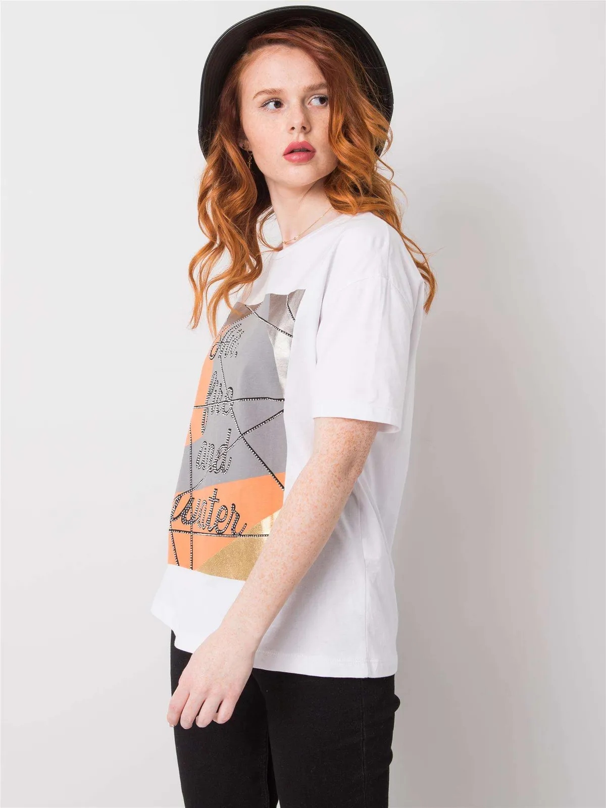 Biały t-shirt bawełniany z nadrukiem - zdjęcie 5