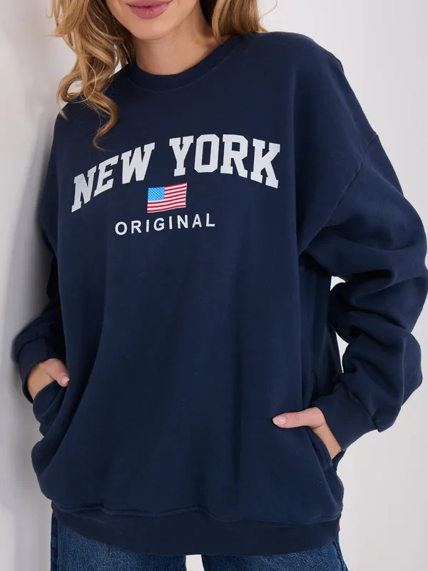 Oversize bluza z nadrukiem i praktycznymi kieszeniami - widok 2