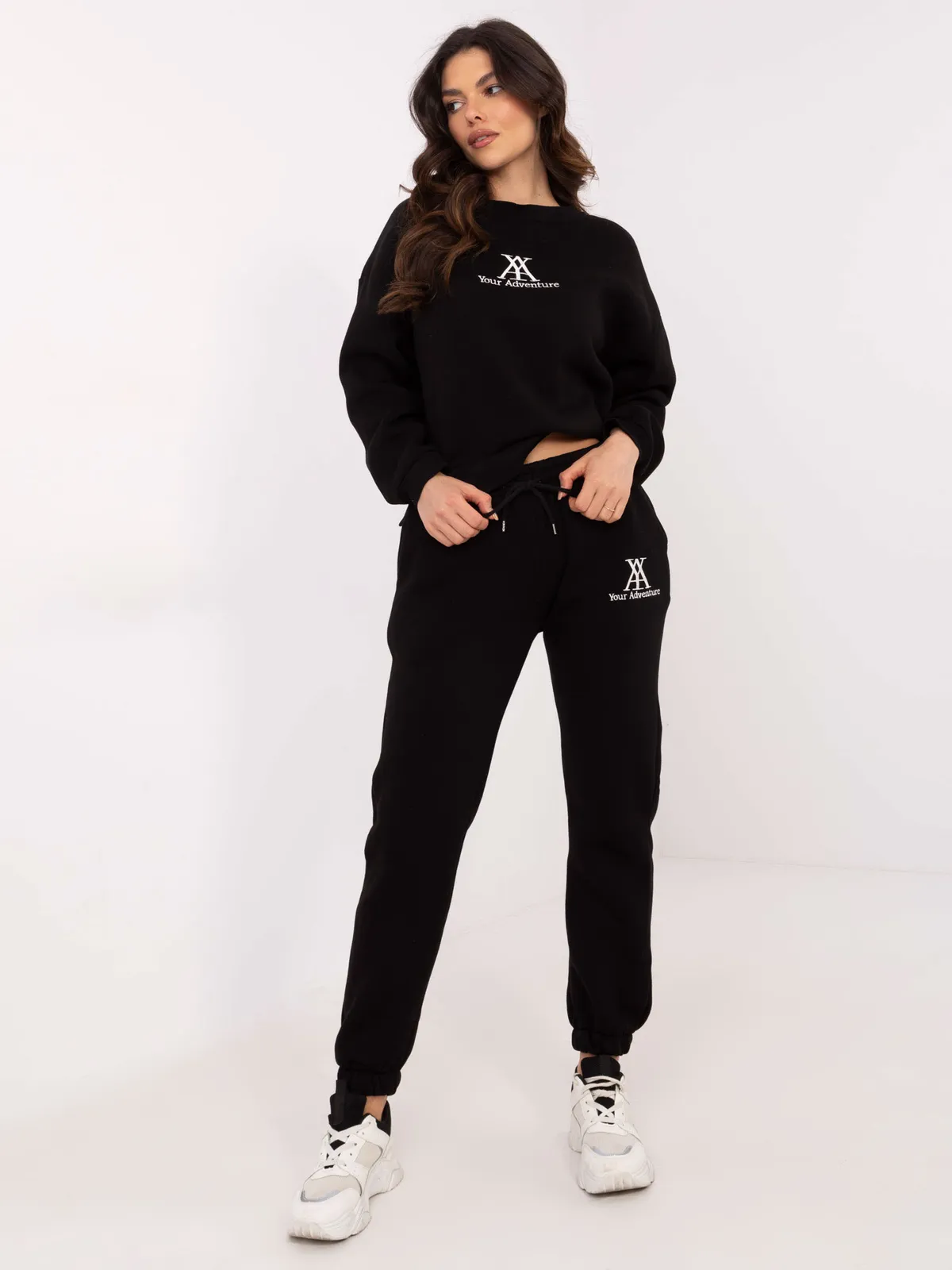 Casualowy komplet dresowy z bluzą i joggerami - zdjęcie 1