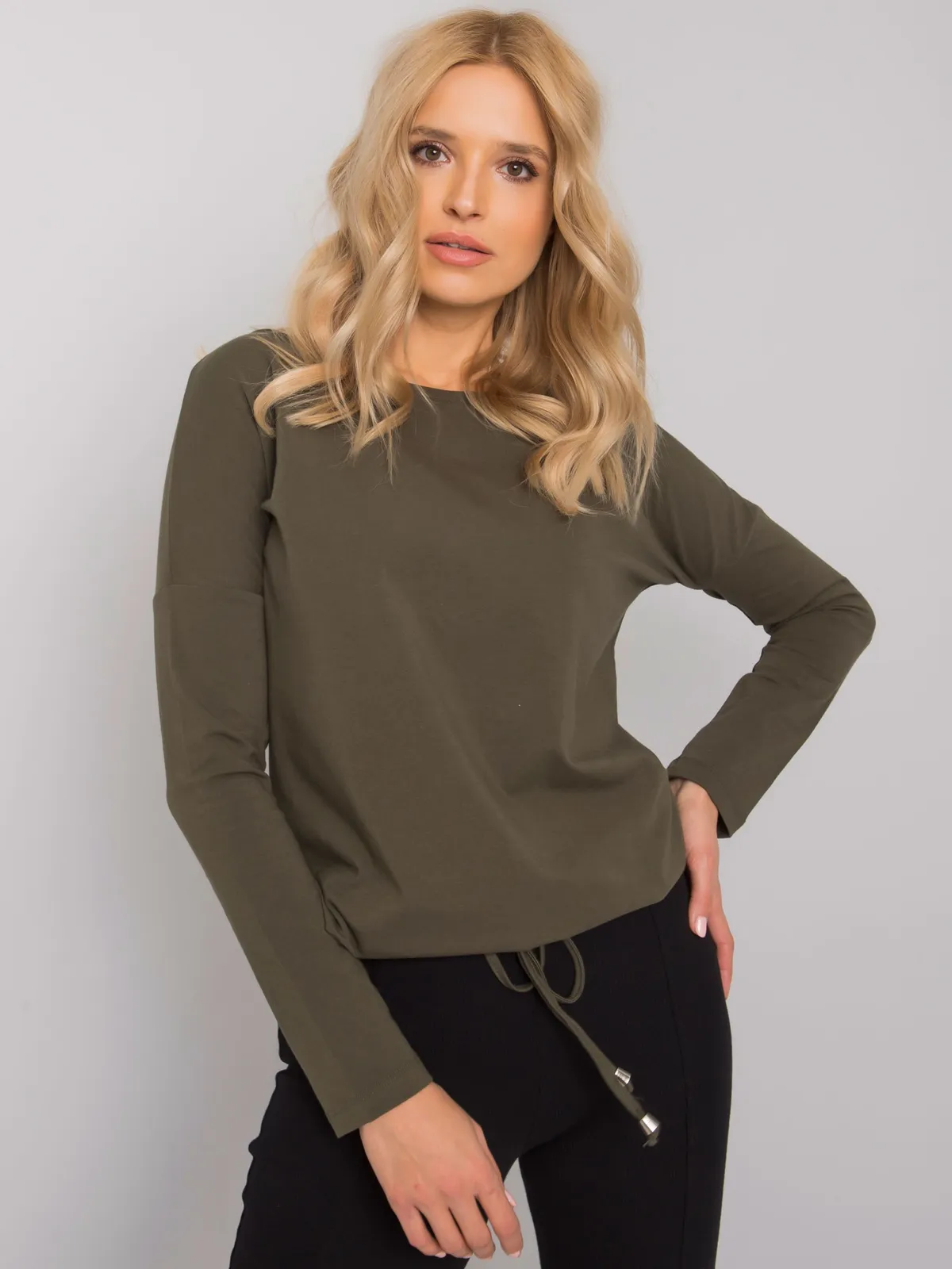 Khaki bluzka basic z długim rękawem - zdjęcie 4