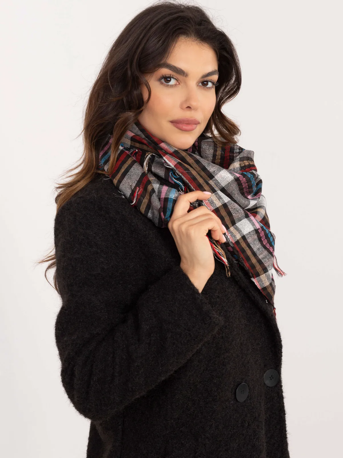 Klasyczna chusta w kratę z ozdobnymi frędzlami - zdjęcie 1